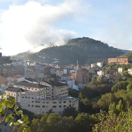 Ana Cangas De Narcea